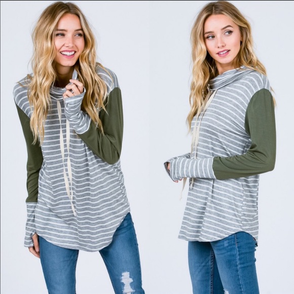 💕💕Cozy striped long sleeve💕 - Picture 2 of 4